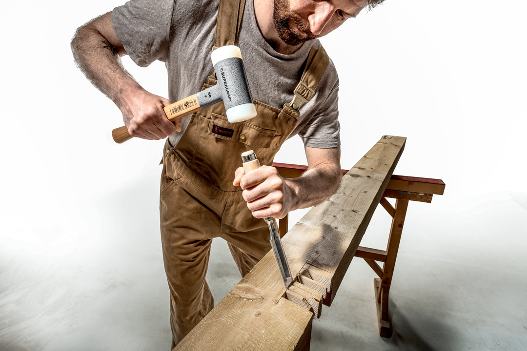 Młotek SUPERCRAFT z miękkim obuchem, z tłumiącym drgania, ergonomicznie ukształtowanym i lakierowanym trzonkiem hikorowym | D=80 mm | 3366.080